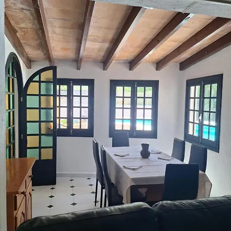 Nevada Gran Casa Vacacional Familiar Con Piscina Cerca De La Playa En Puerto Pollenca